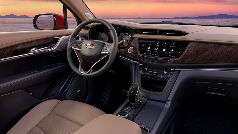 Бензиновый Cadillac XT6 вернётся в строй на фоне слабых продаж электромобилей